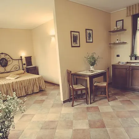 Casa Ressia Alba (Piedmont)